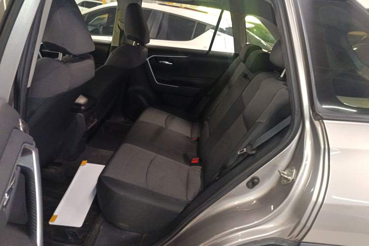 Used Toyota RAV4 2020 2.0L CVT Two-Wheel Drive Fashion Edition
