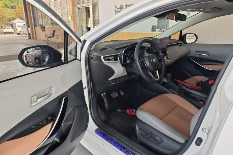 Used Toyota Levin 2023 Smart Electric Hybrid Dual-Engine 1.8L Sport Edition
