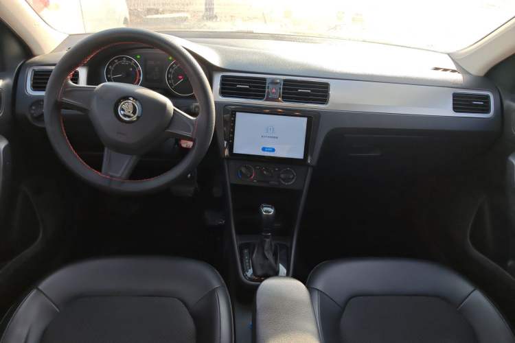 Used Skoda Rapid Spaceback 2014 1.6L Automatic Enjoyment Edition
