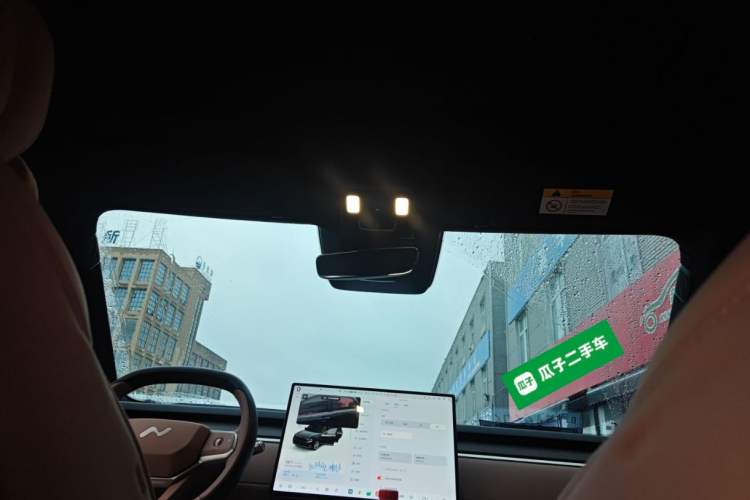 Used ONVO Luxeed L90 2025 Model—Ultra Six-Seater Version
