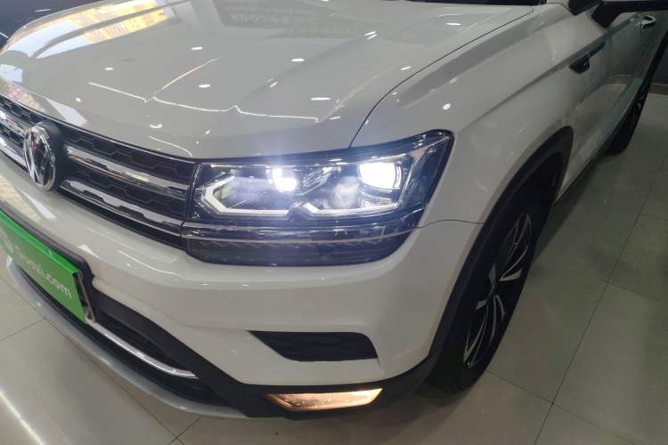 Used Volkswagen Tharu 2020 330TSI All-Wheel-Drive Luxury PLUS China VI Standard
