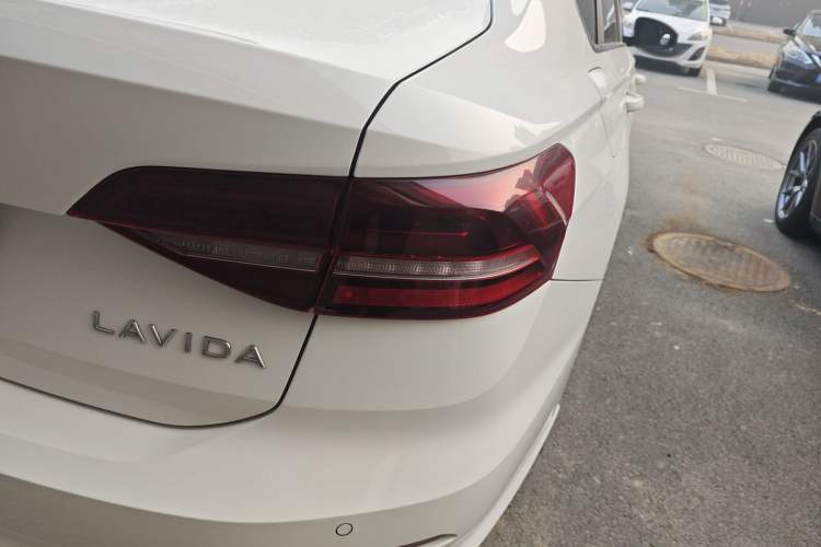 Used Volkswagen Lavida 2022 1.5L Automatic Fashion Edition
