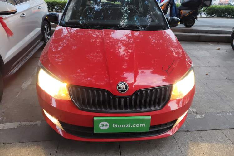 Used Skoda Fabia 2015 1.6L Automatic Sport Edition
