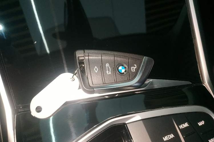 Used BMW i3 2024 eDrive 35 L
