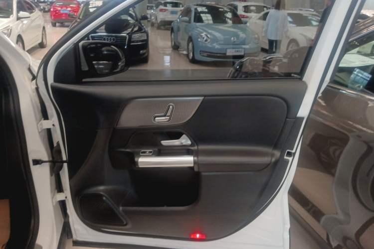 Used Mercedes-Benz GLA 2022 GLA 220
