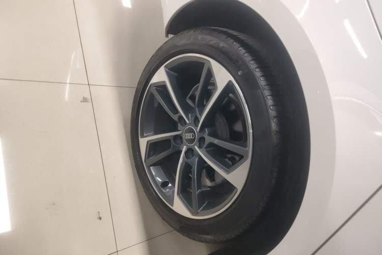 Used Audi A4L 2022 40 TFSI Fashion Dynamic Model
