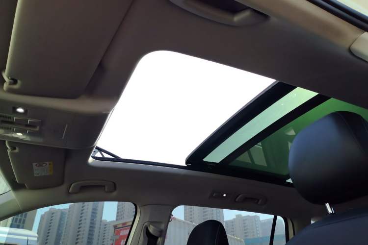 Used Volkswagen Tiguan L 2019 Updated Version 330TSI Automatic Two-Wheel Drive Panoramic Comfort Edition China VI Standard
