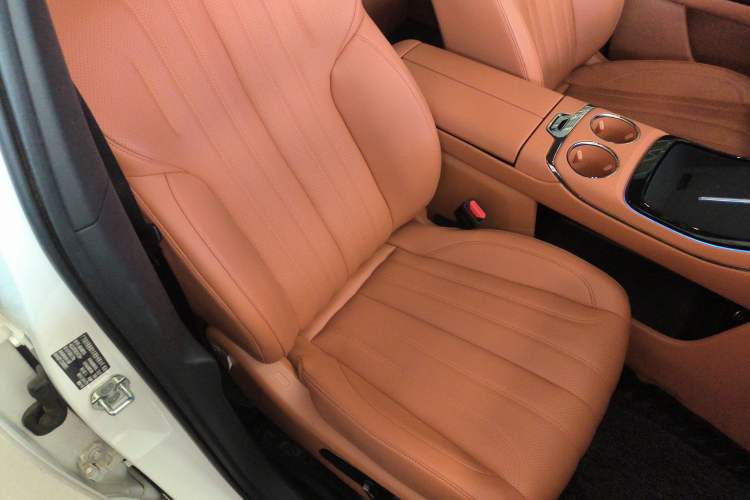 Used AION V 2024 Aion Tyrannosaurus 650 Smart Premium Edition
