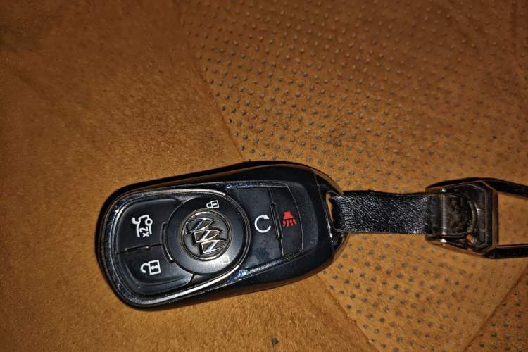 Used Buick LaCrosse 2018 28T Elite Edition
