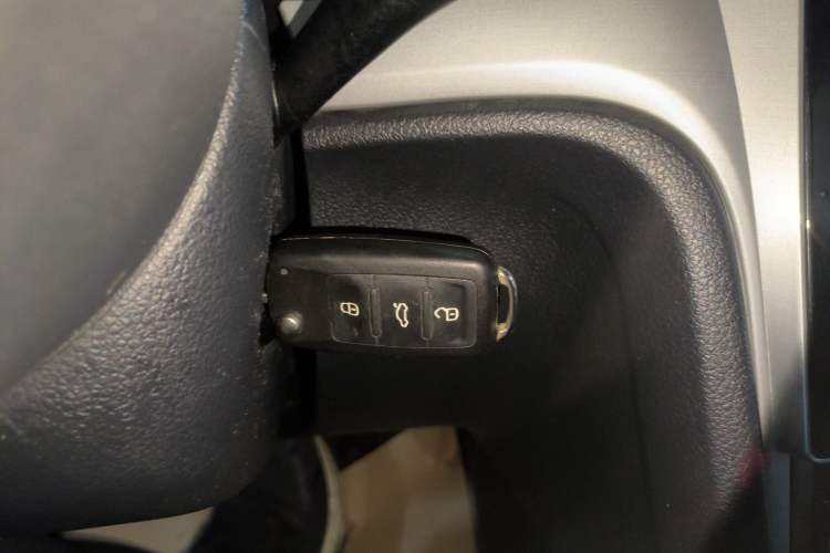 TDK.VehicleDetails.img