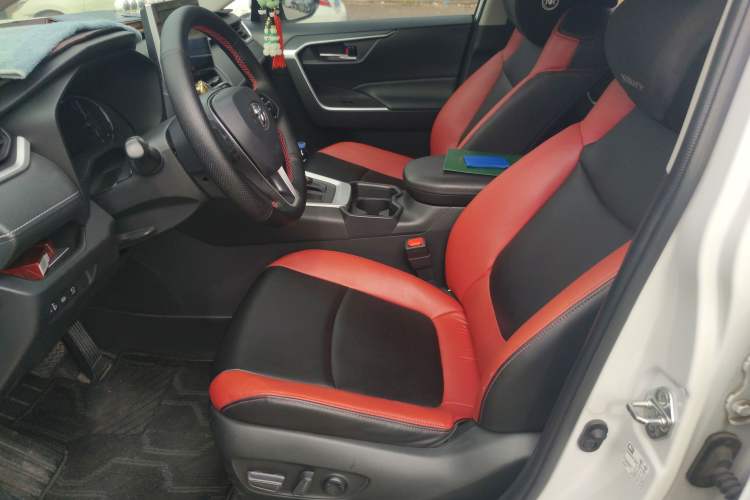 Used Toyota RAV4 2022 2.0L CVT Two-Wheel Drive Fashion Edition
