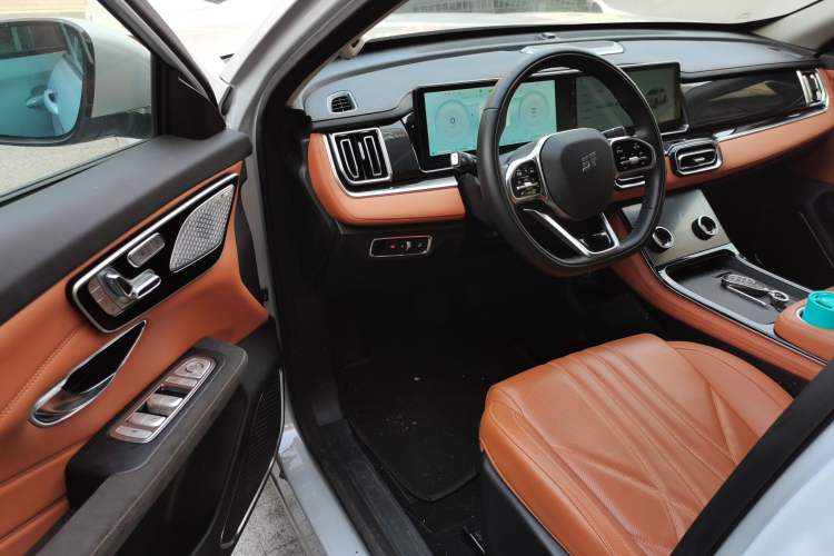 Used  Shanhai L7 2024 1.5T 120km ULTRA 7-Seater
