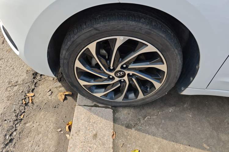 Used Hyundai Elantra 2019 1.5L CVT ZhiXuan – Elite Version
