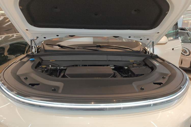 Used Li Auto L9 2025 Ultra Smart Refreshed Edition
