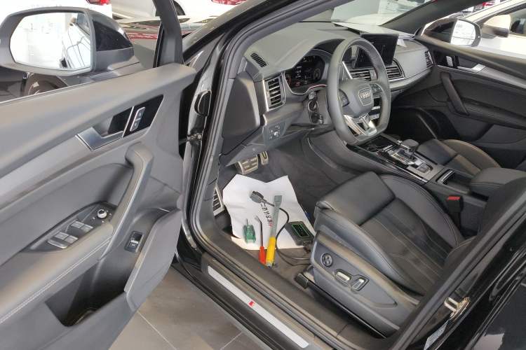 Used Audi Q5L 2024 40 TFSI Luxury Dynamic Edition
