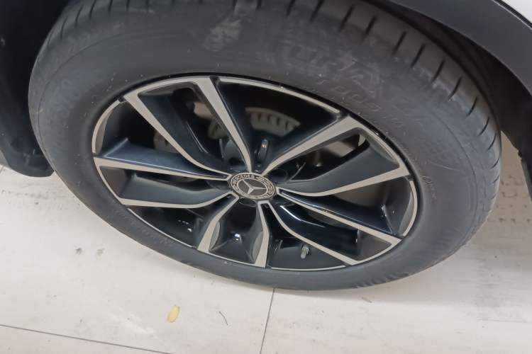 Used Mercedes-Benz GLC 2020 Facelift GLC 260 L 4MATIC Luxury Edition
