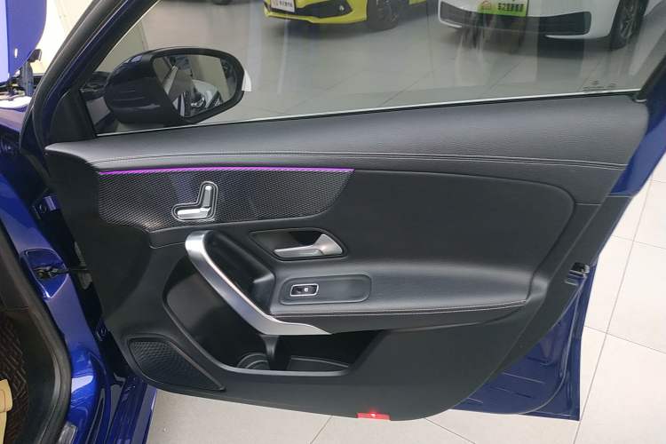 Used Mercedes-Benz A-Class 2020 Restyled A 200 L Sport Sedan Fashion Version