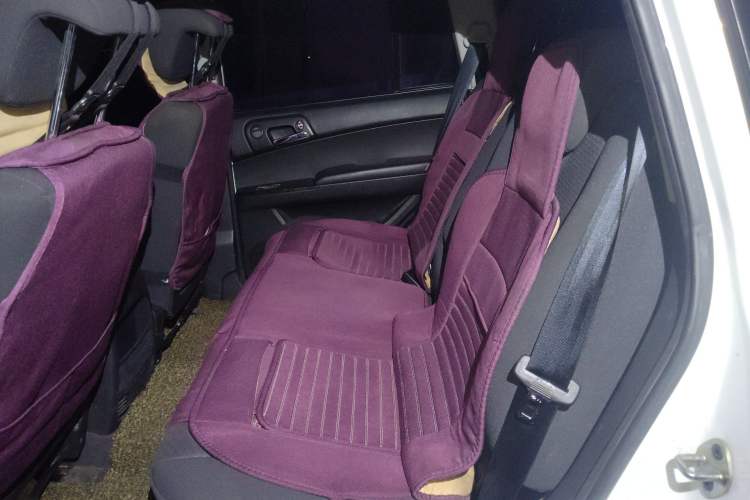 Used Roewe W5 2014 1.8T 2WD Automatic Tharu Special Edition
