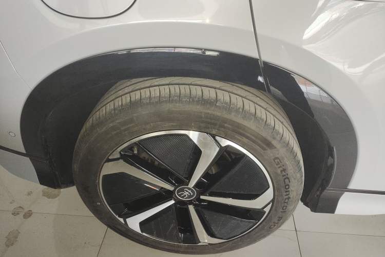 Used BYD Song L EV 2025 662 km Ultra-Range Version