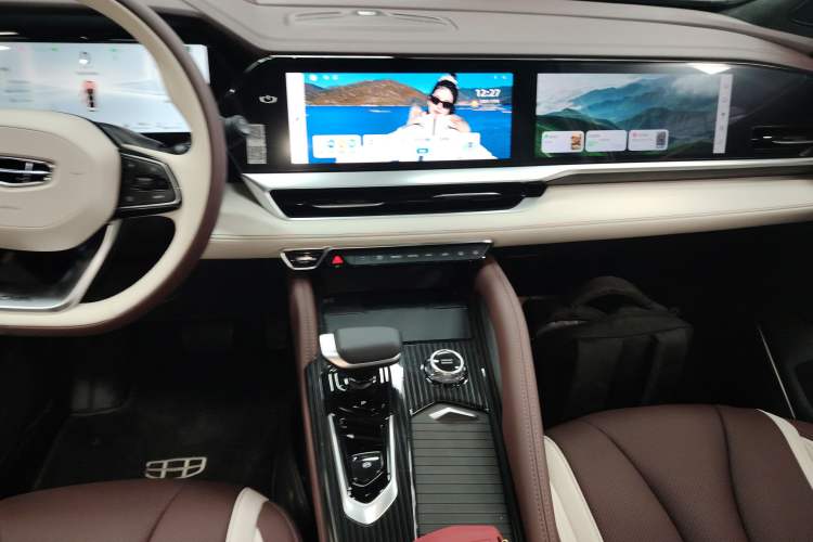 Used Geely Auto Monjaro L 2024 2.0TD High-Power Automatic Two-Wheel Drive Yunqi Version