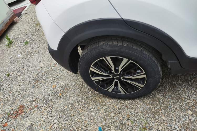 Used Kia Stonic 2019 1.4L Automatic Sport Edition China VI
