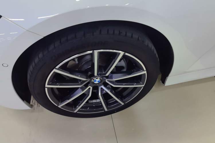 Used BMW 3 Series 2021 Second Facelift 325Li M Sport Package
