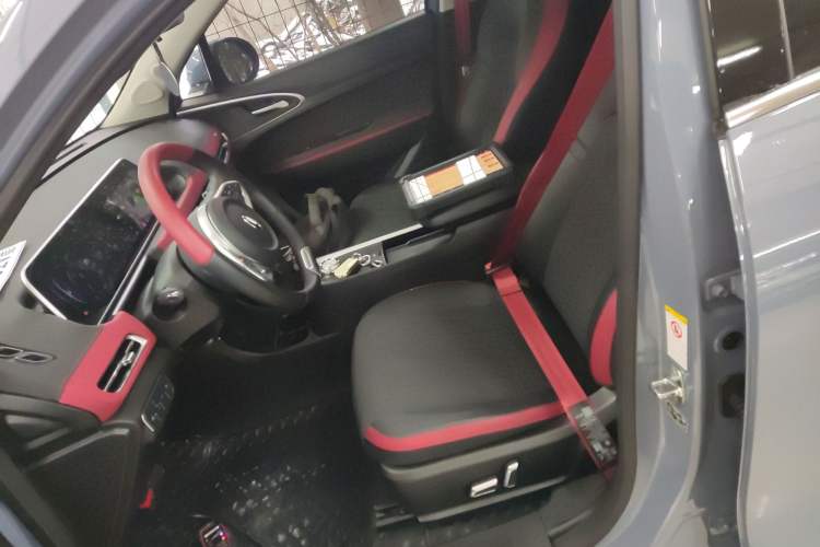 Used ORA Good Cat GT 2022 Mulan Edition 401 km Standard Range
