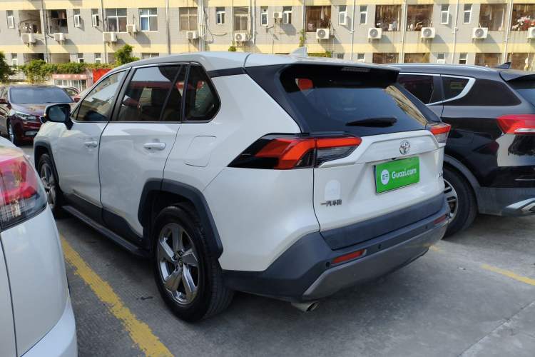 Used Toyota RAV4 2020 2.0L CVT Two-Wheel Drive Fashion Edition
