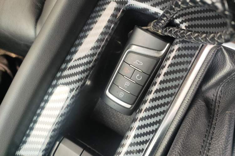 Used GAC Trumpchi GS7 2017 320T Two-Wheel-Drive Luxury Smart Connectivity Model
