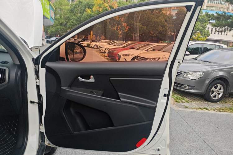 Used Kia Sportage R 2016 2.0L Automatic Two-Wheel Drive GL
