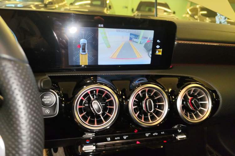 Used Mercedes-Benz A-Class 2022 Revised Version A 200 L Sport Sedan Fashionable Style