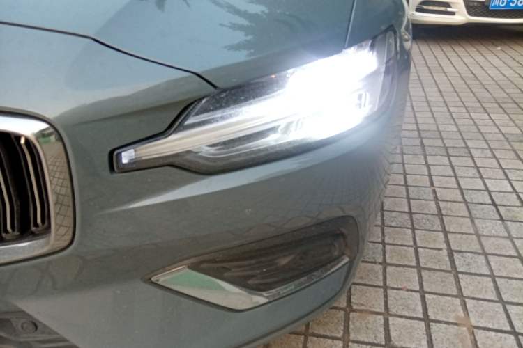 Used Volvo S60 2023 B4 Zhiyuan Luxury Edition
