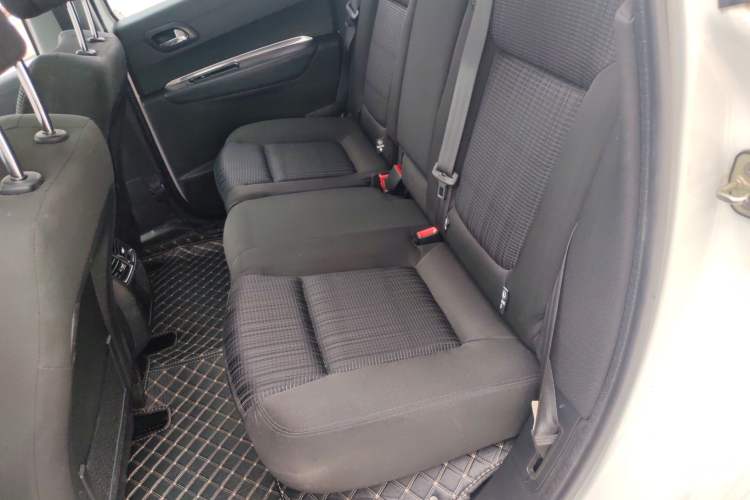 Used Peugeot 3008 2016 2.0L Automatic Classic Edition
