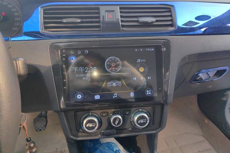 Used Volkswagen Santana 2016 1.4L Manual Fashion Edition