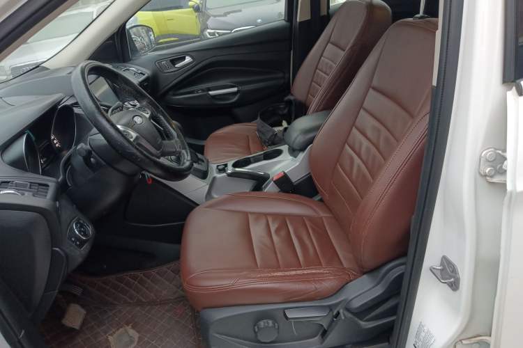 Used Ford Kuga 2013 1.6L GTDi Two-Wheel-Drive Comfort Model
