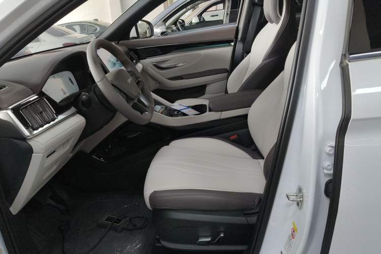 Used BYD Song PLUS New Energy 2025 DM-i 112KM Prestige Model