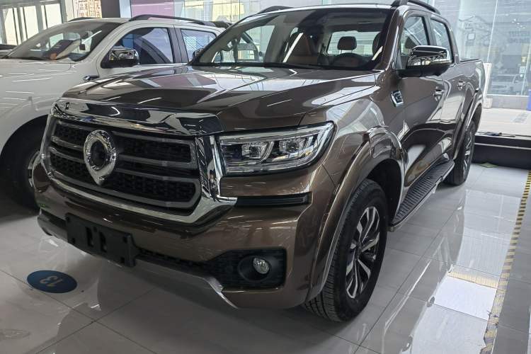 Used Great Wall Poer 2023 2.0T Passenger Version Automatic Diesel 4x4 Sporty GW4D20M