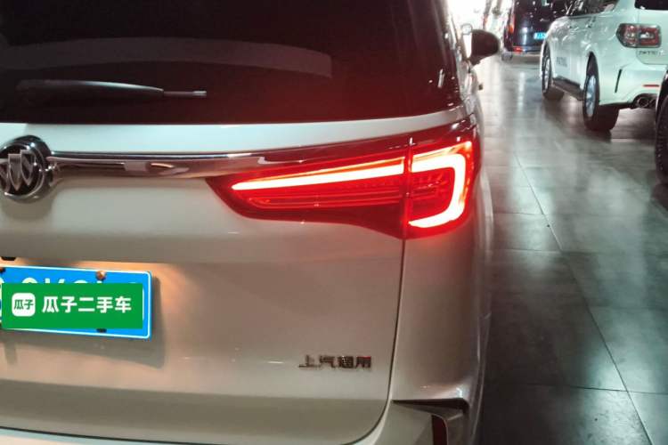 Used Buick GL8 2022 ES Landtrek 653T Comfort Edition