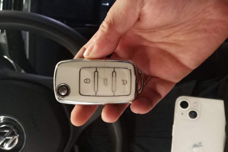 Used Volkswagen Bora 2016 1.6L Automatic Fashion Model
