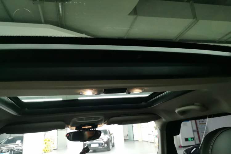 Used  MINI 2023 Updated 1.5T COOPER Artist Five-Door Edition
