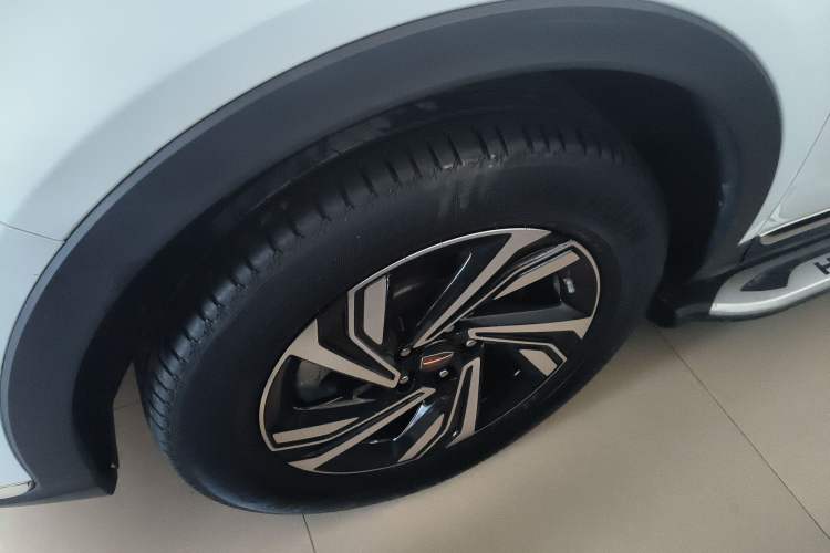 Used Hongqi HS5 2022 Revised Version 2.0T Smart Connect Flagship Edition