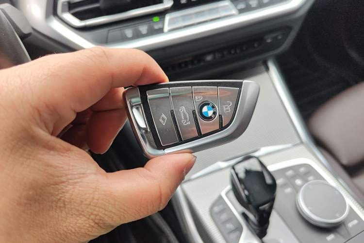 TDK.VehicleDetails.img