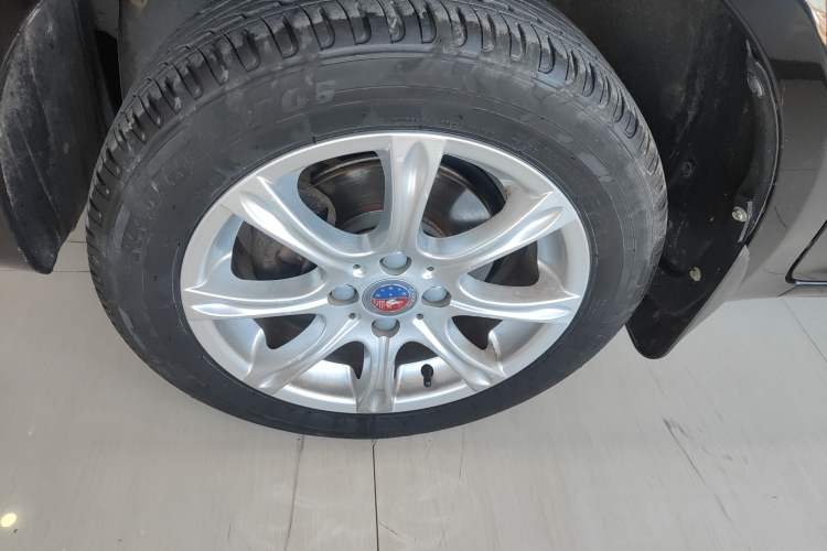 Used Geely Auto Diamond 2013 1.5L Manual Elite Model