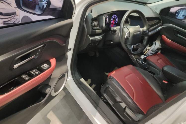 Used Haval H2s 2017 Red-Label 1.5T Dual-Clutch Comfort Model