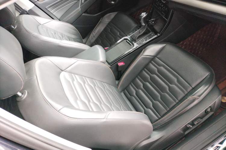 Used Volkswagen Passat 2020 330TSI Elite Edition China VI