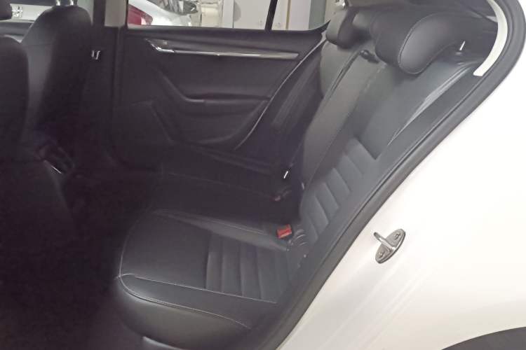 Used Skoda Octavia 2017 TSI280 DSG Smart Drive Edition
