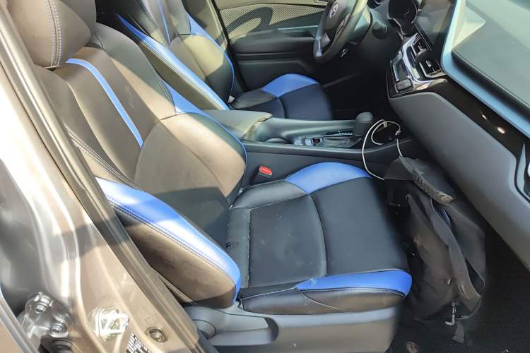 Used Toyota IZOA 2021 Dual-Motor 2.0L Yixiang Edition
