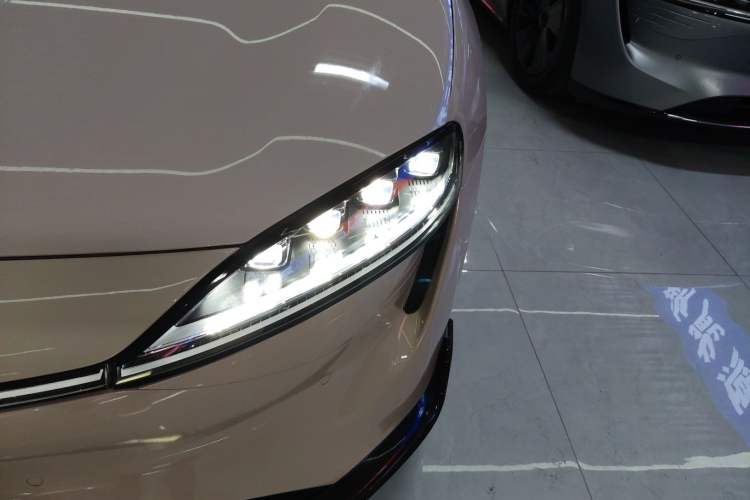 Used Hima Luxeed S7 2024 Max RS
