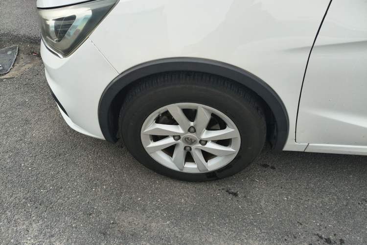 Used Baojun 310W 2017 1.5L Manual Fashion Model China V
