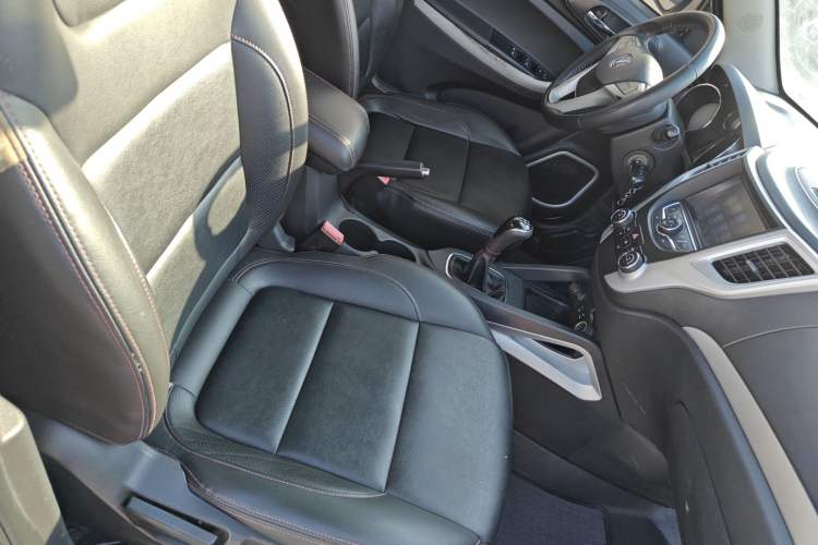 Used Changan CS35 2015 1.6L Manual Luxury Model China IV Standard